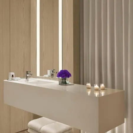 Hanza Tower With Bathtub 15th To 26th Floor & Pool Jacusi *